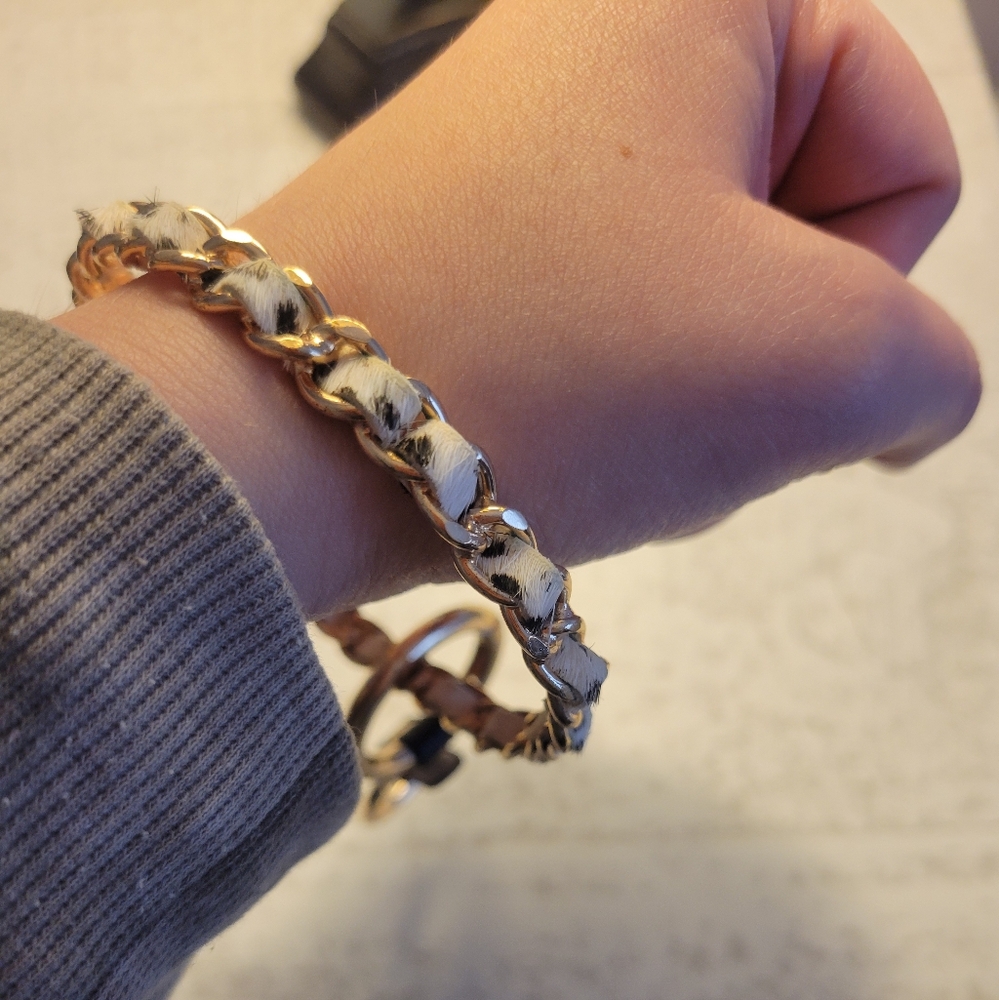Elegant Animal Print Gold Keychain Bracelet
